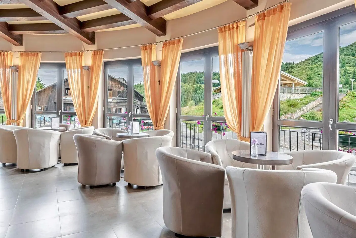 Dolomiti Chalet Family Hotel Restaurant