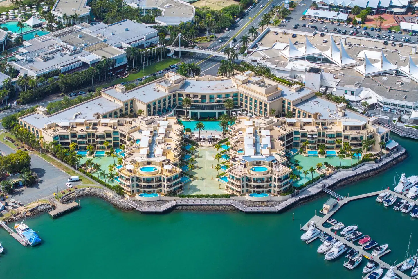 Imperial Hotel Gold Coast EXTERIOR