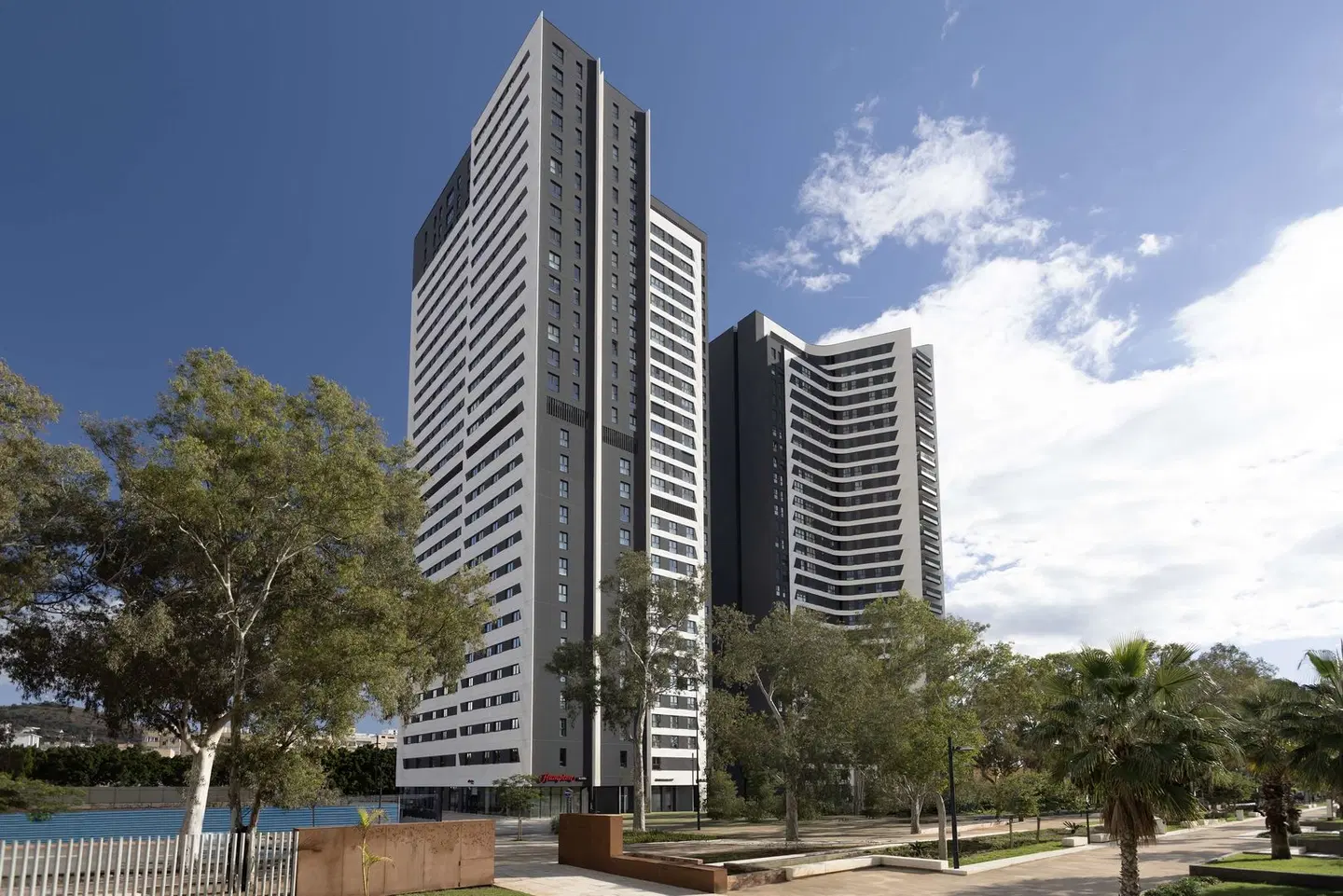 Hampton By Hilton Malaga Martiricos EXTERIOR