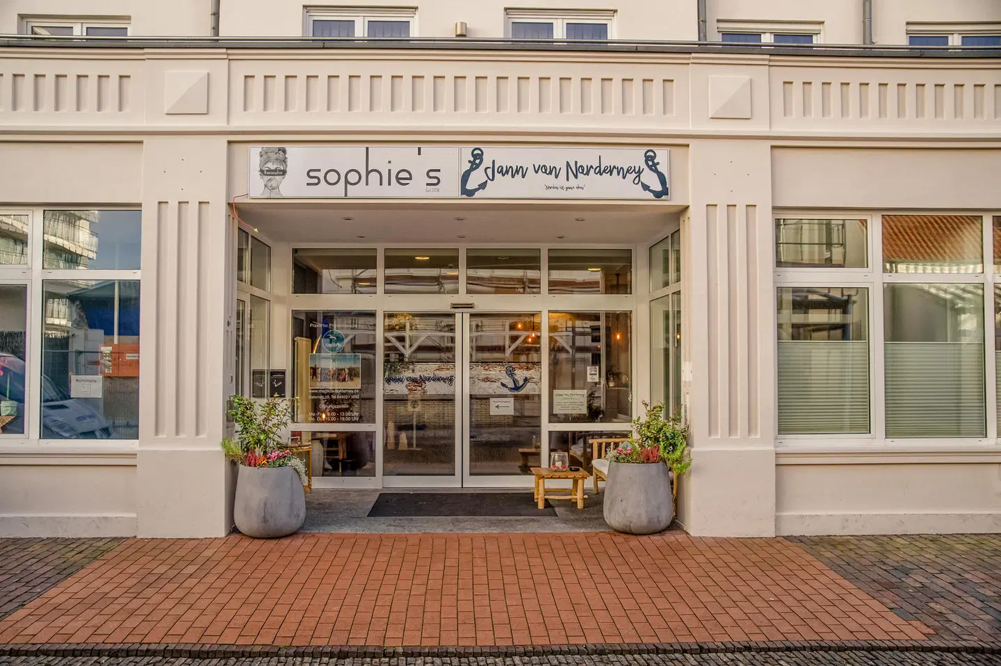 Design Hotel Sophie's EXTERIOR