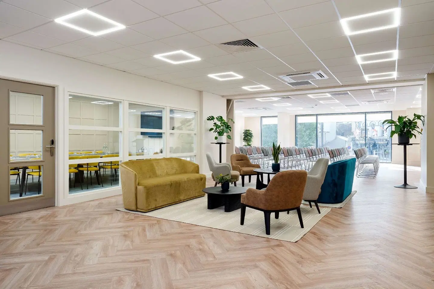 Hampton by Hilton Bournemouth LOUNGE_LOBBY