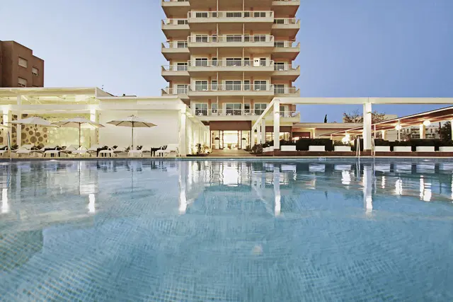 BG Caballero OUTDOOR_POOL