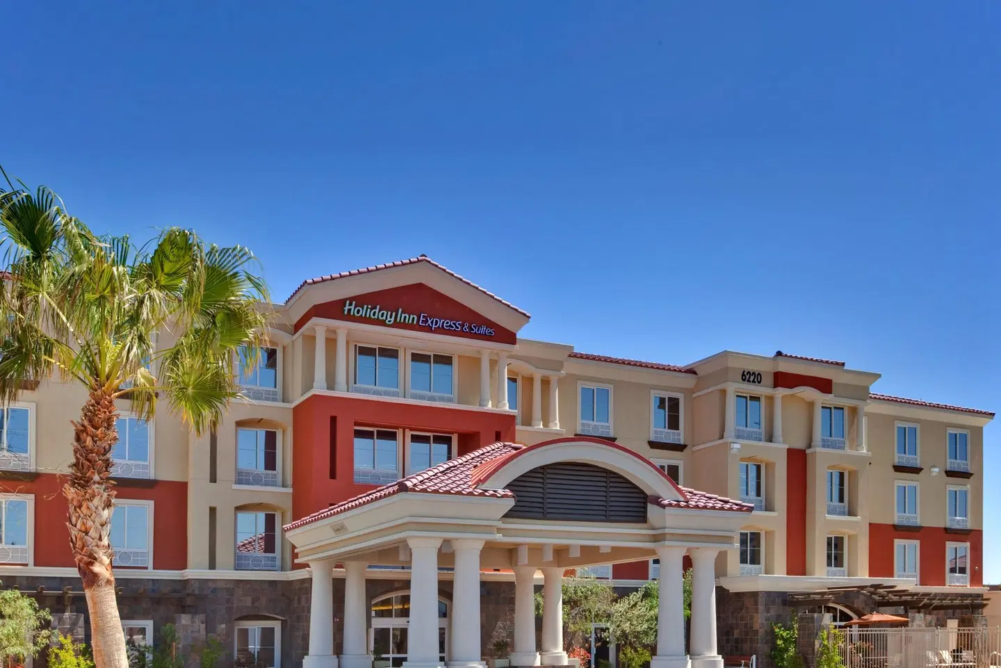 Holiday Inn Express & Suites Las Vegas SW - Spring Valley by IHG EXTERIOR