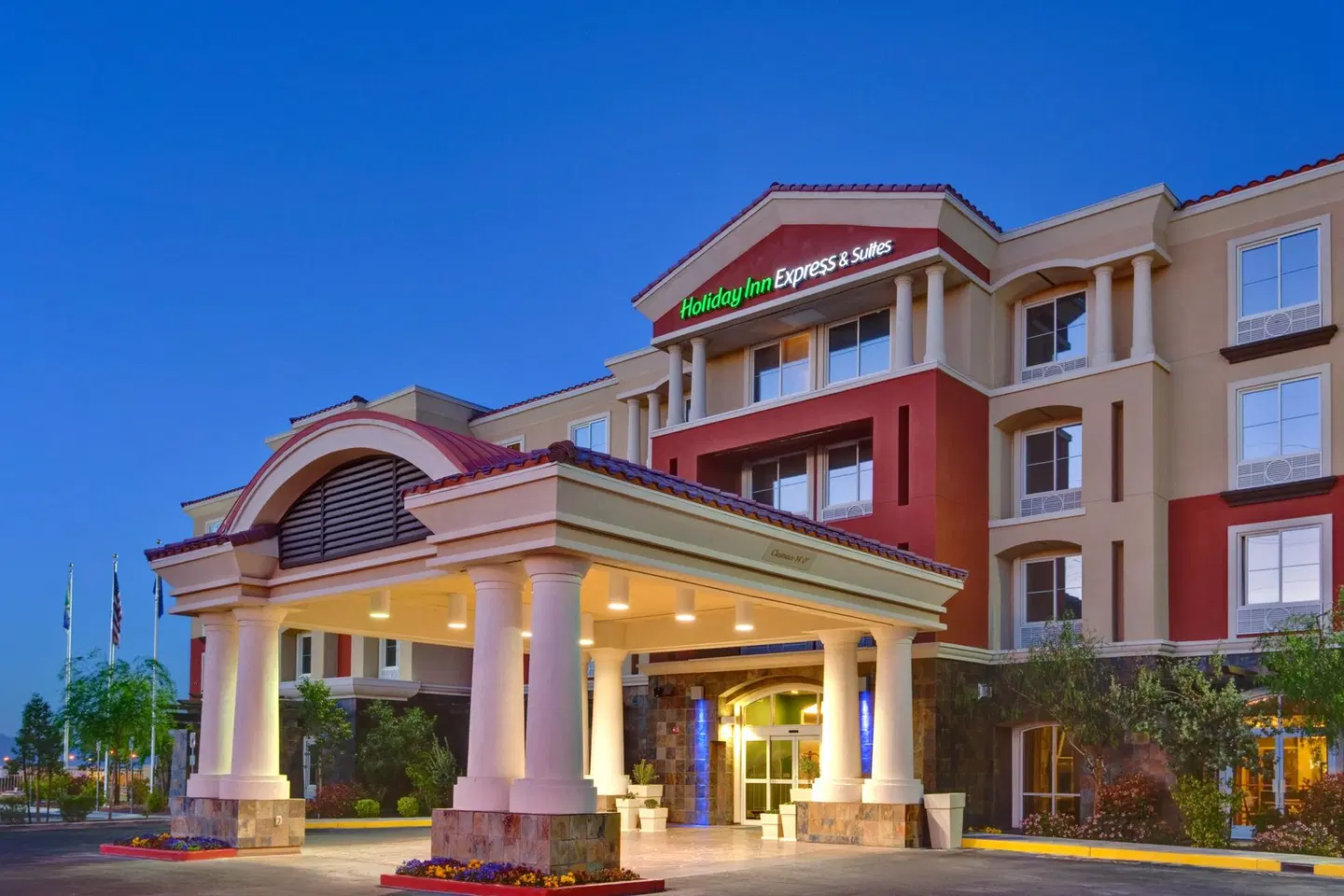 Holiday Inn Express & Suites Las Vegas SW - Spring Valley by IHG EXTERIOR