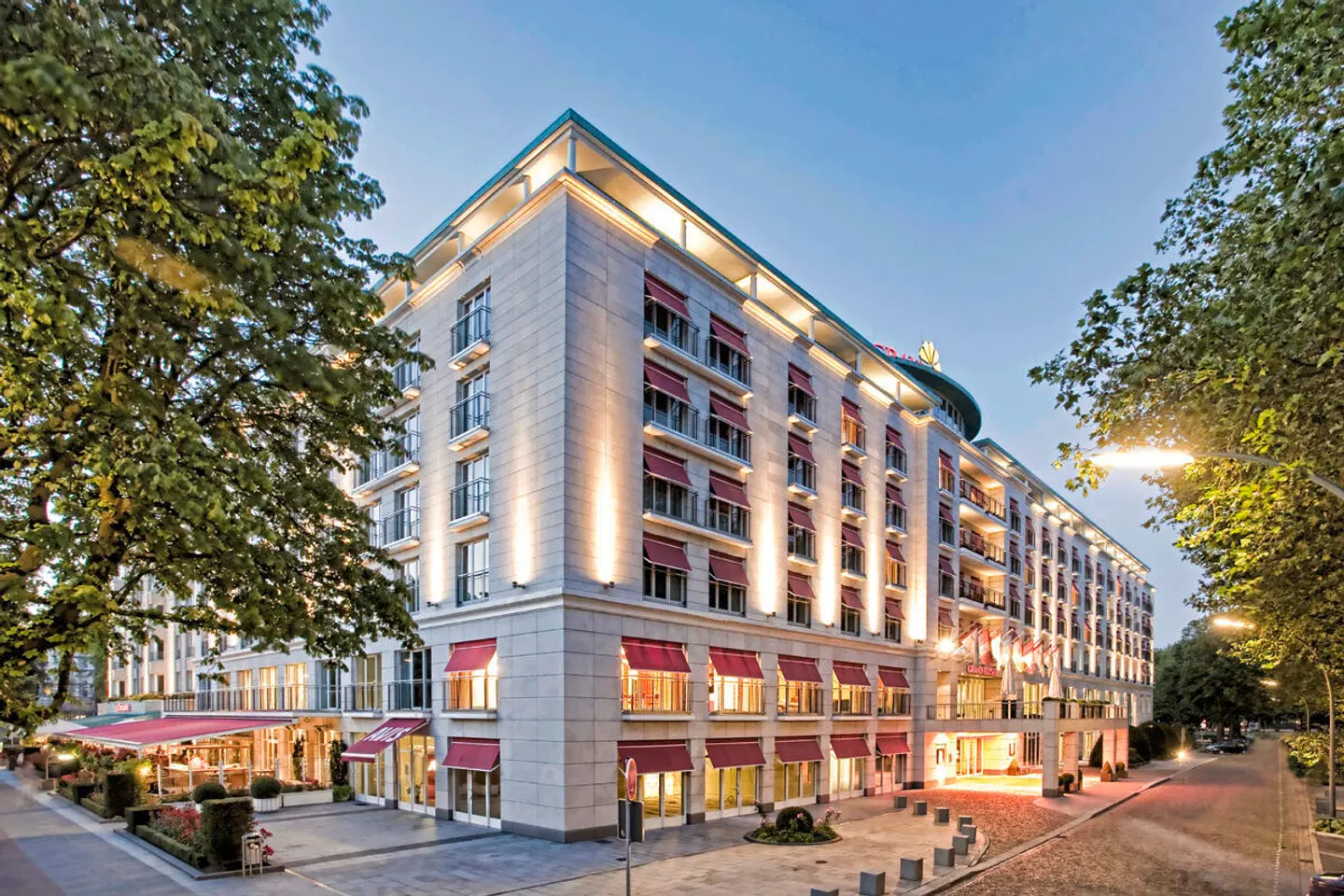Grand Elysée Hamburg EXTERIOR