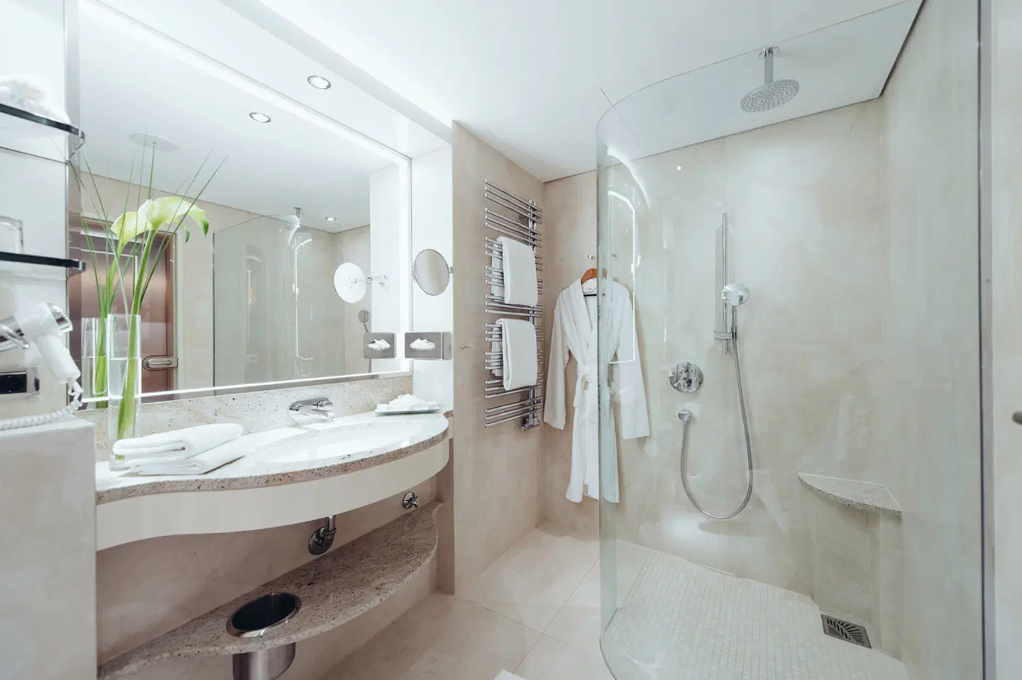 Grand Elysée Hamburg Badezimmer