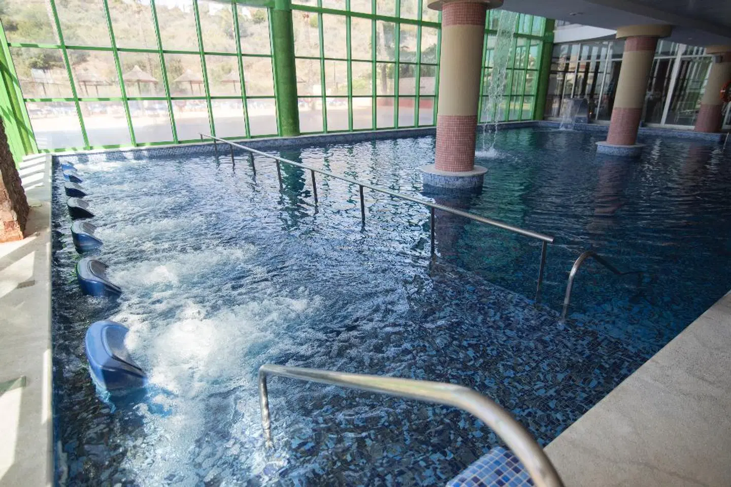 Holiday World Riwo Hotel Hallenbad