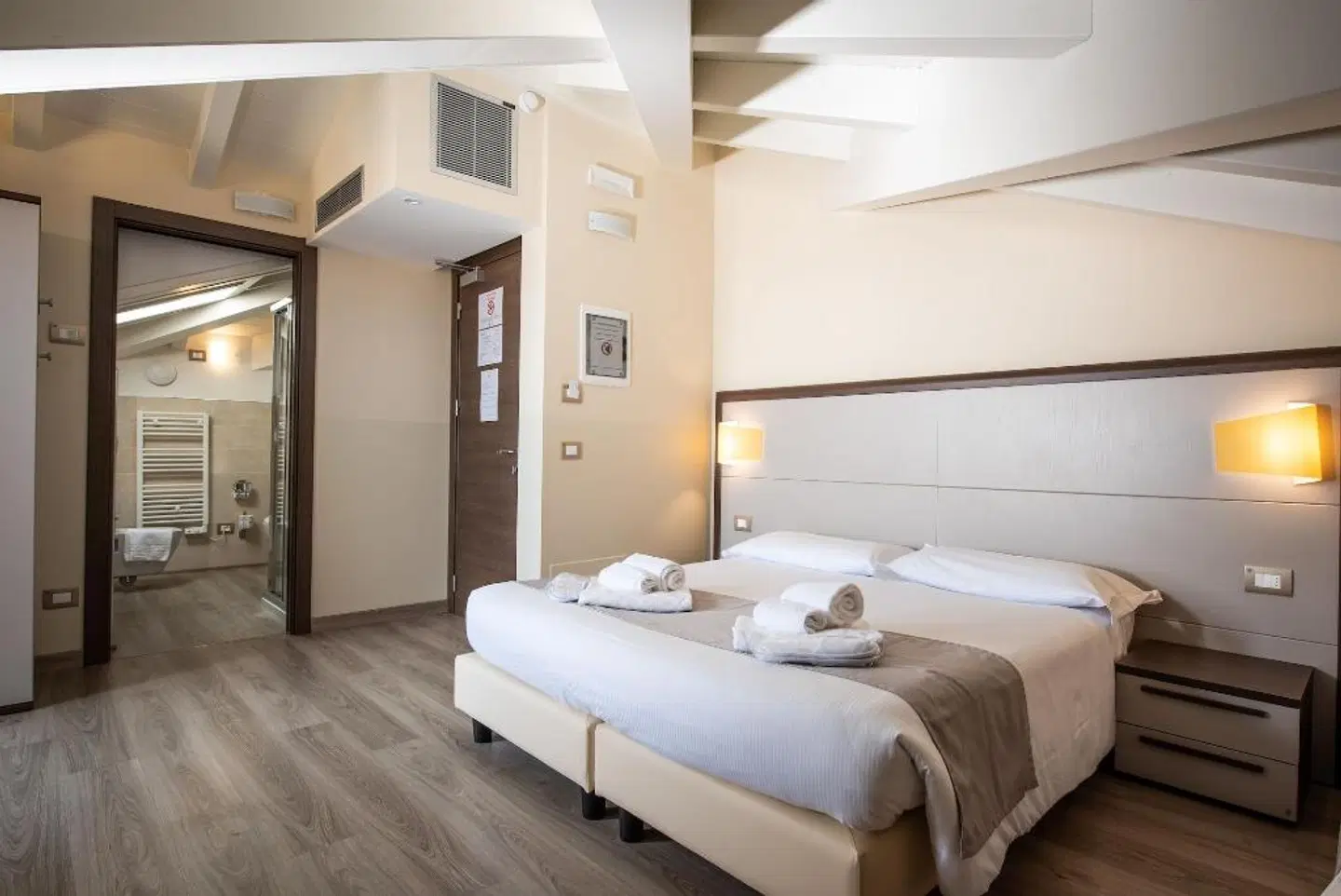 Hotel Rosa ROOM_EXAMPLE