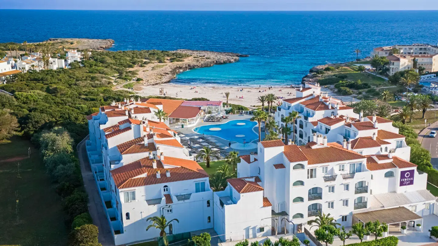 FERGUS Style Carema Beach EXTERIOR