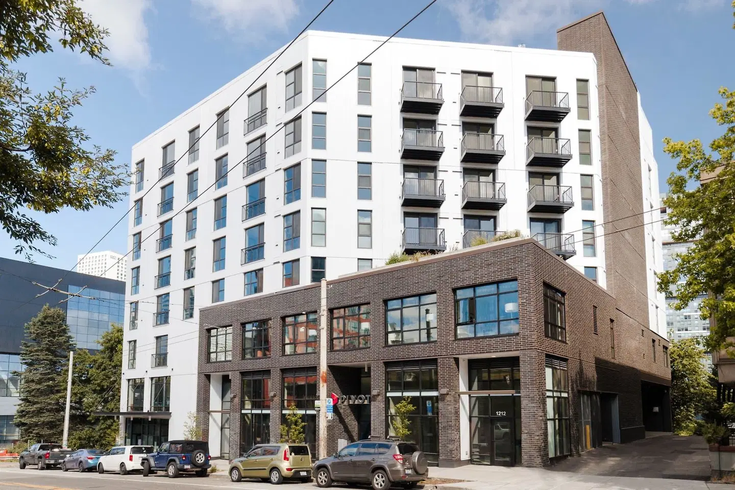 Sonder at Pivot EXTERIOR