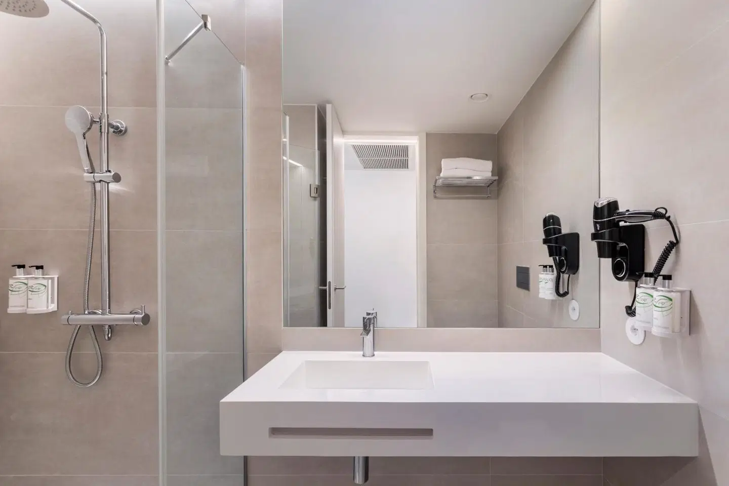 B&B Hotel Santo Tirso Badezimmer