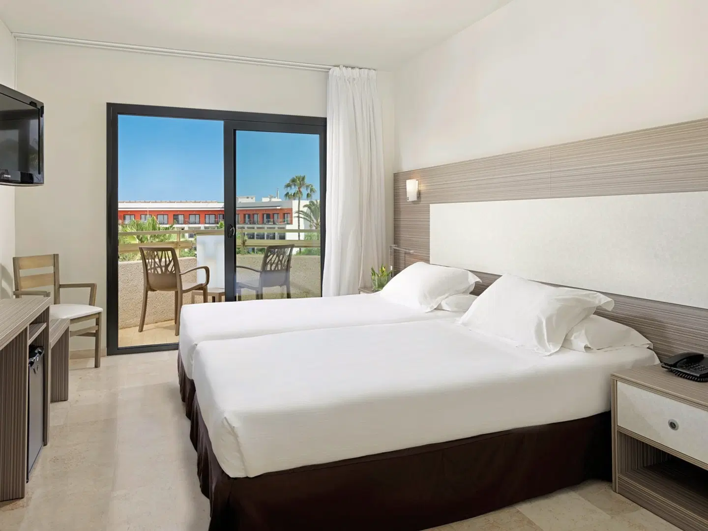 H10 Cambrils Playa ROOM_EXAMPLE
