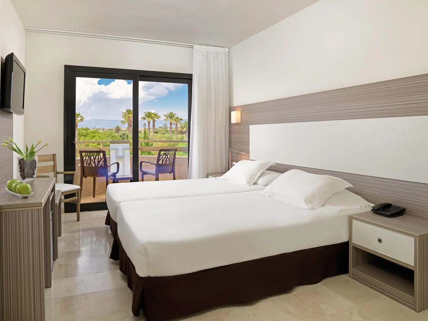 H10 Cambrils Playa ROOM_EXAMPLE