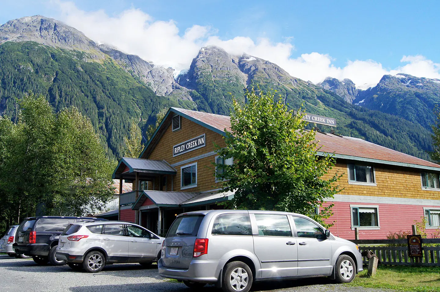 Ripley Creek Inn EXTERIOR