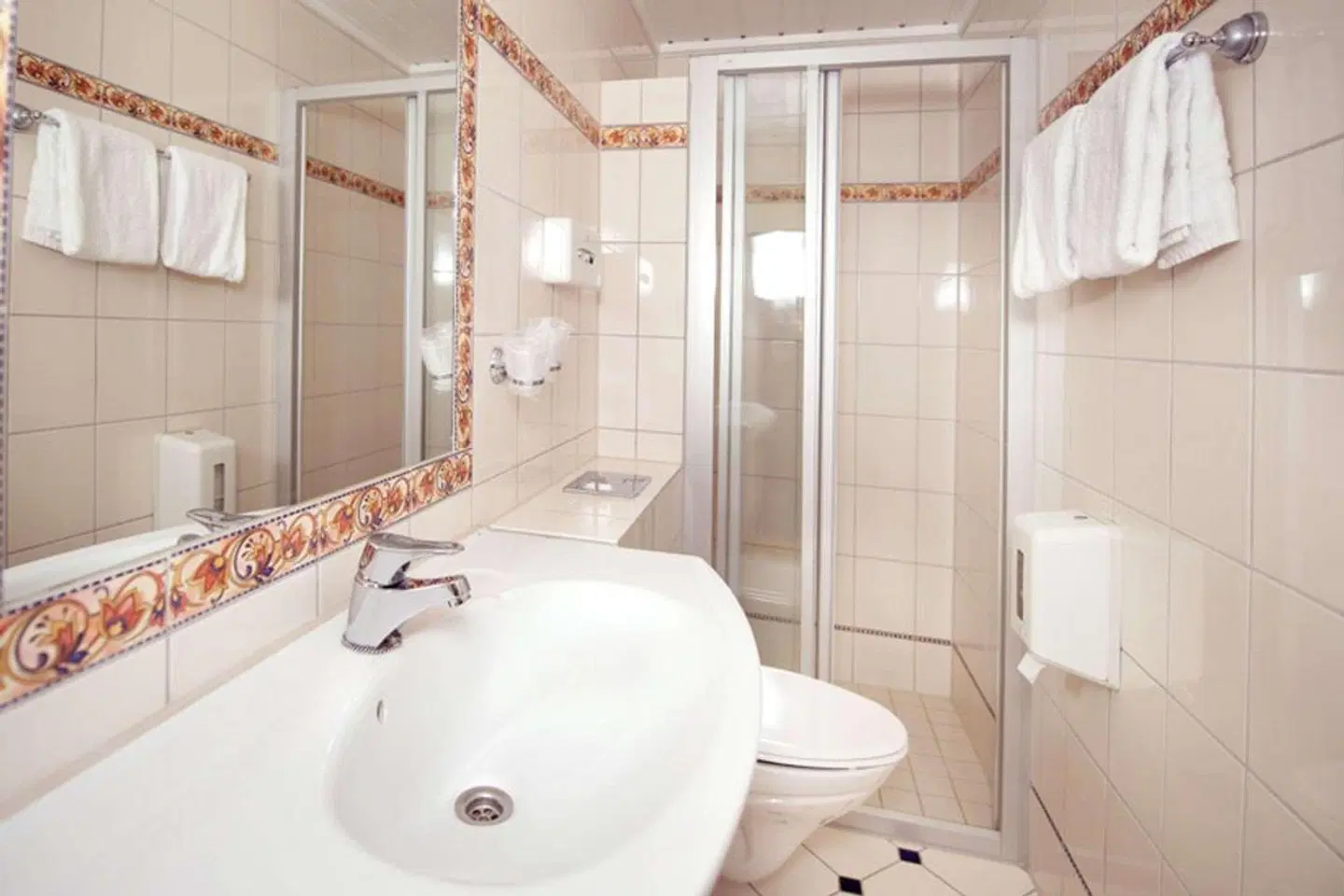 Clarion Collection Hotel Savoy Badezimmer