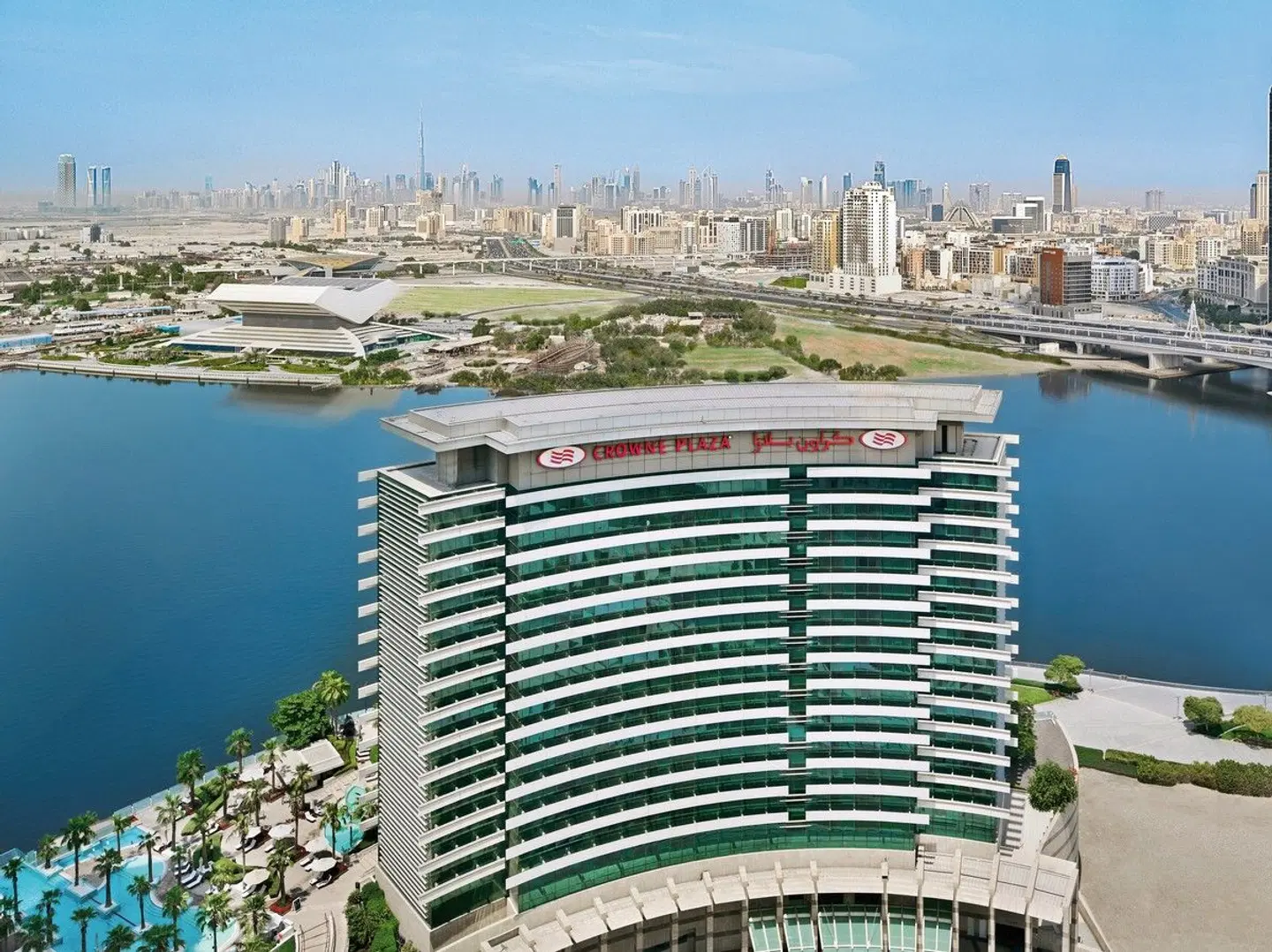 Crowne Plaza Dubai Festival City EXTERIOR