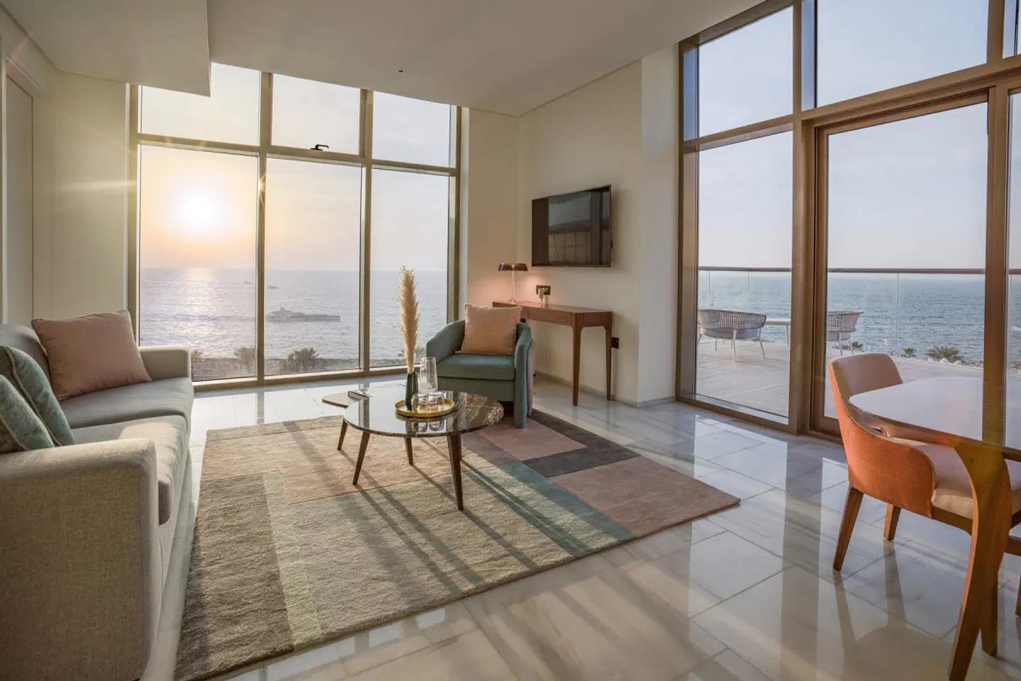 Th8 Palm Dubai Beach Resort Vignette Collection ROOM_EXAMPLE