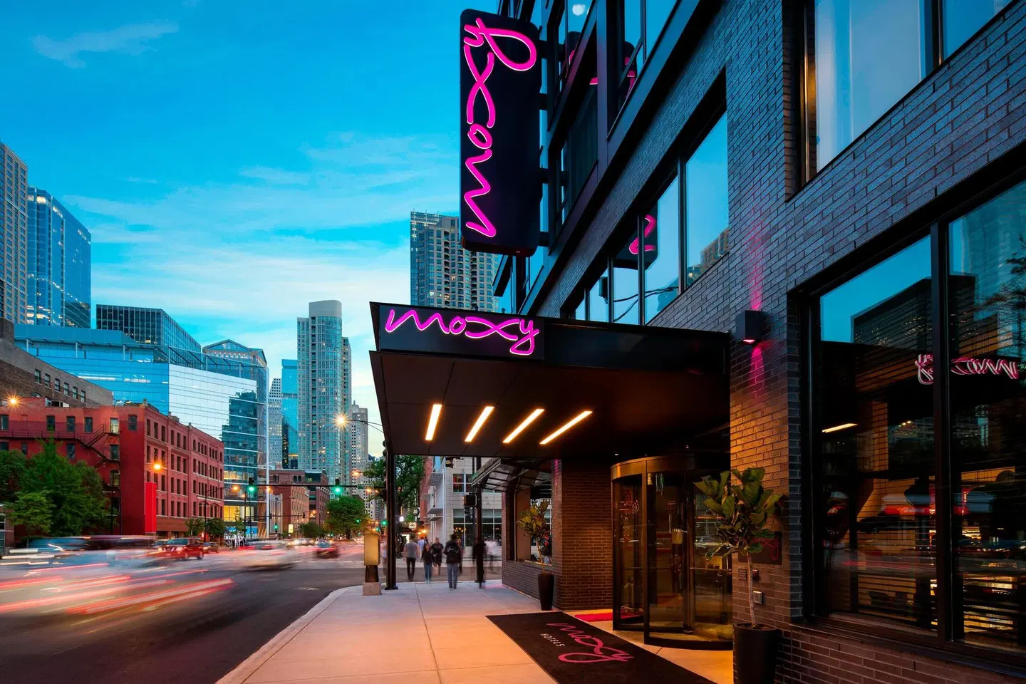 Moxy Chicago Downtown EXTERIOR