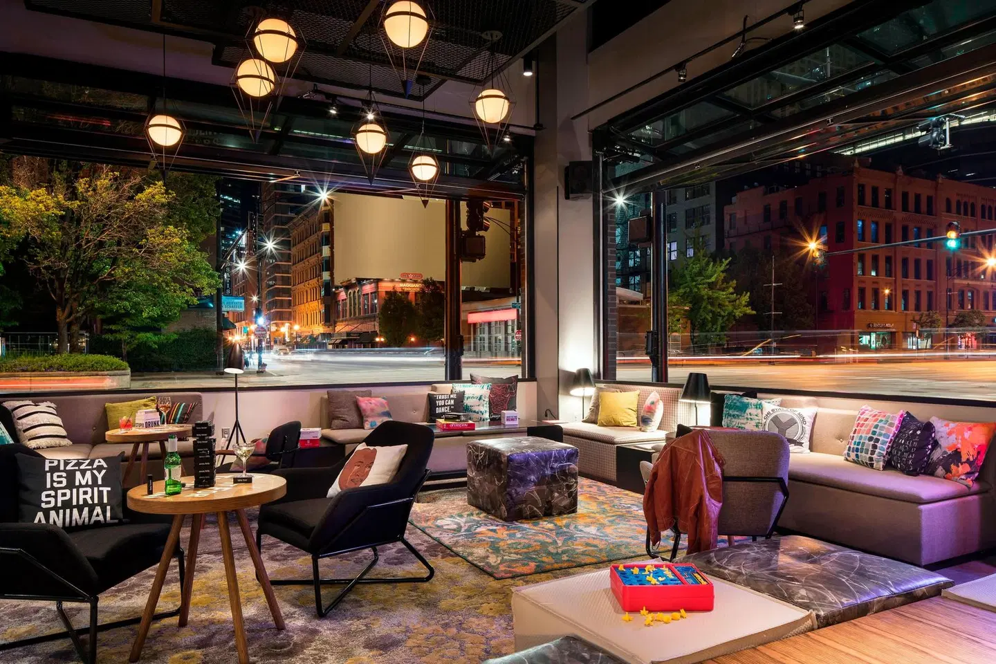 Moxy Chicago Downtown LOUNGE_LOBBY