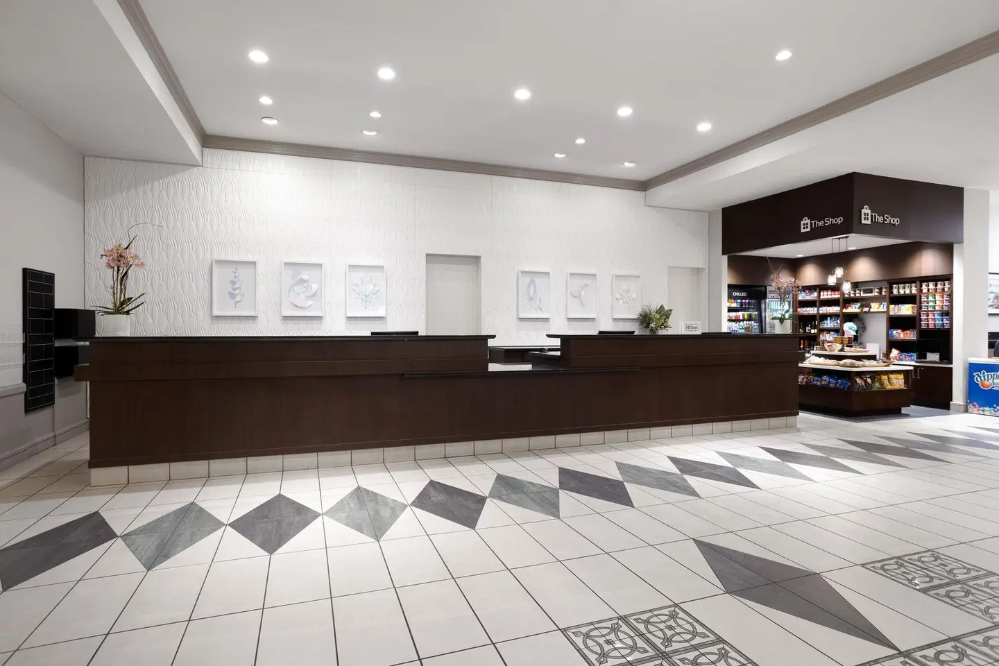 Hilton Garden Inn Chicago Downtown/Magnificent Mile LOUNGE_LOBBY