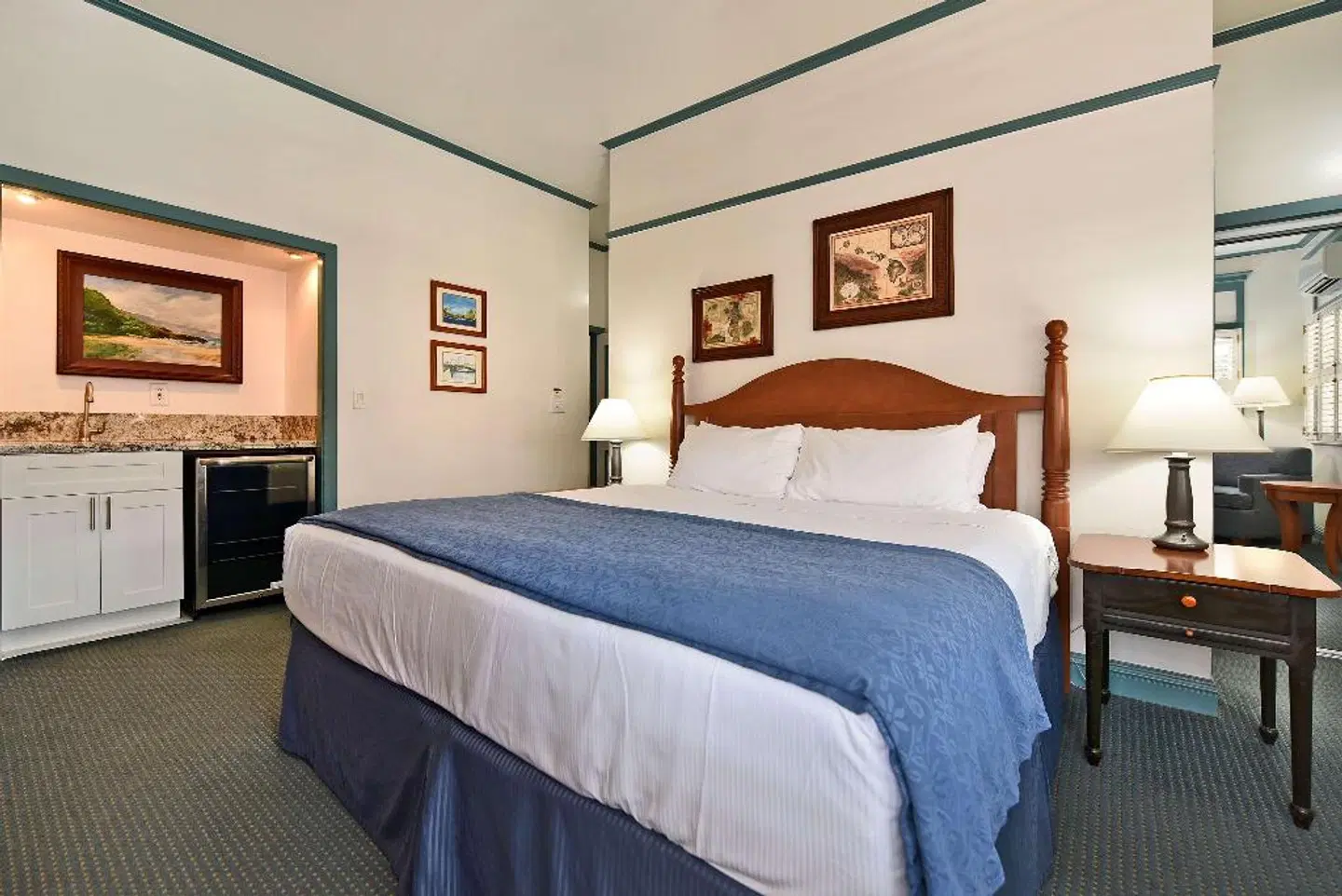 Best Western Pioneer Inn ROOM_EXAMPLE