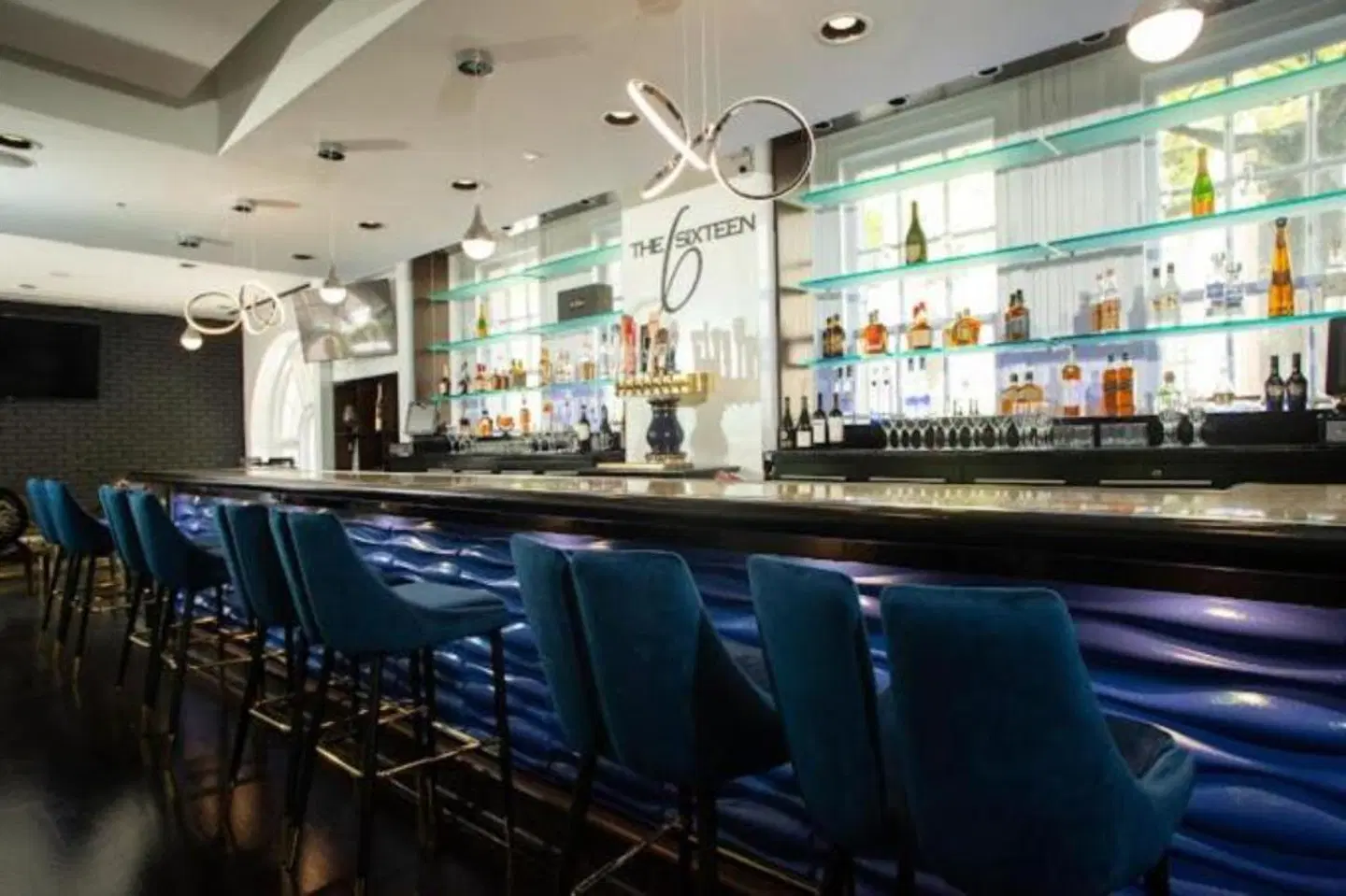 Hampton Inn & Suites Birmingham-Downtown-Tutwiler BAR