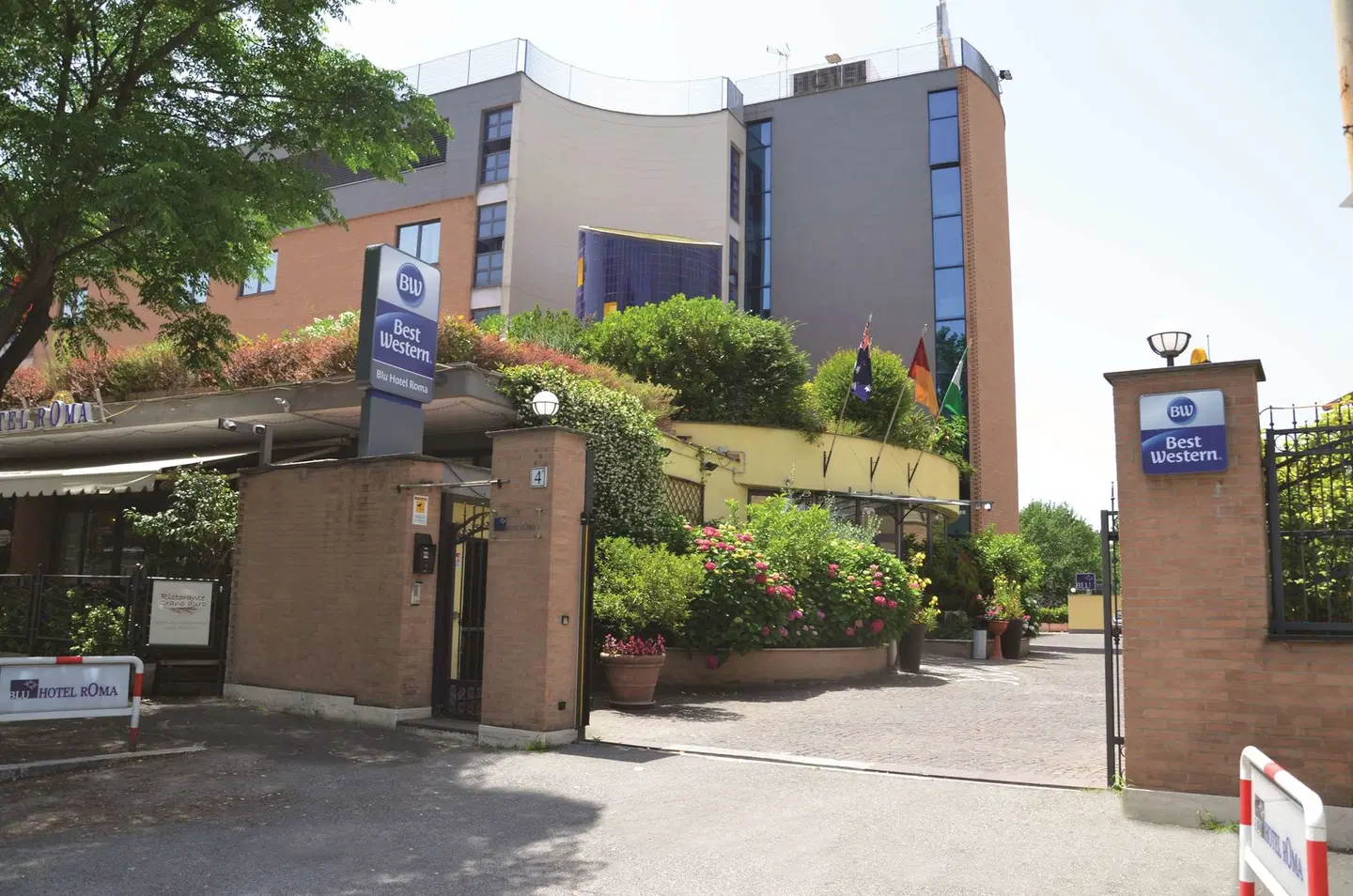 Best Western Blu Hotel Roma EXTERIOR