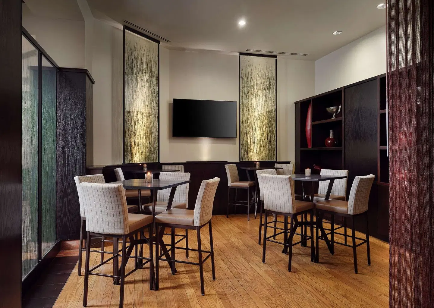 Hilton Rosemont Chicago O'Hare Restaurant