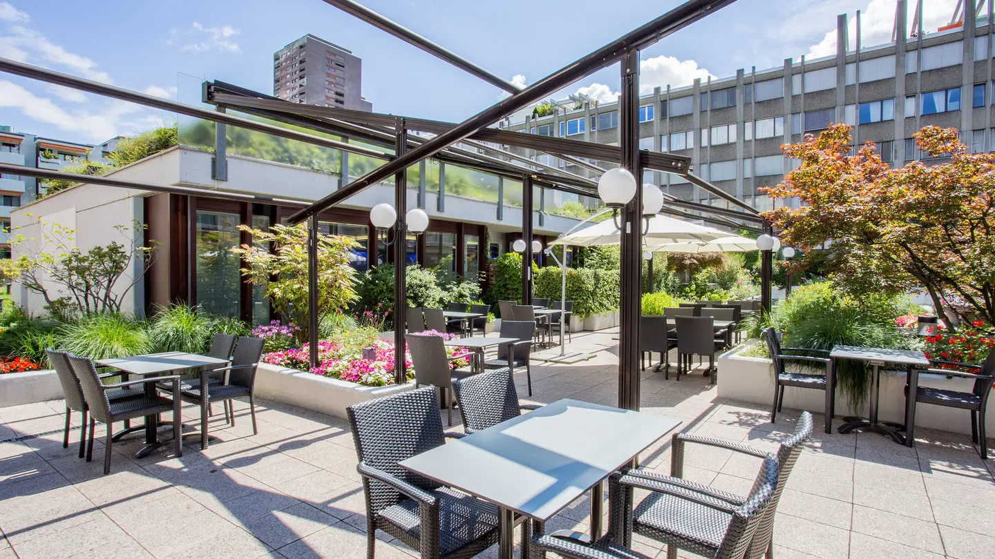 Crowne Plaza Zürich by IHG Terrasse