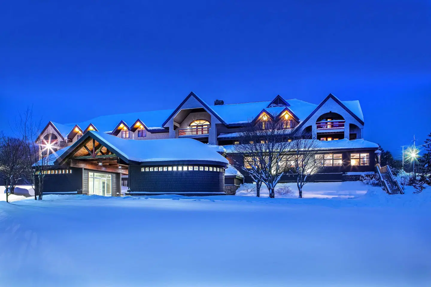 Killington Mountain Lodge, Tapestry Collection by Hilton EXTERIOR