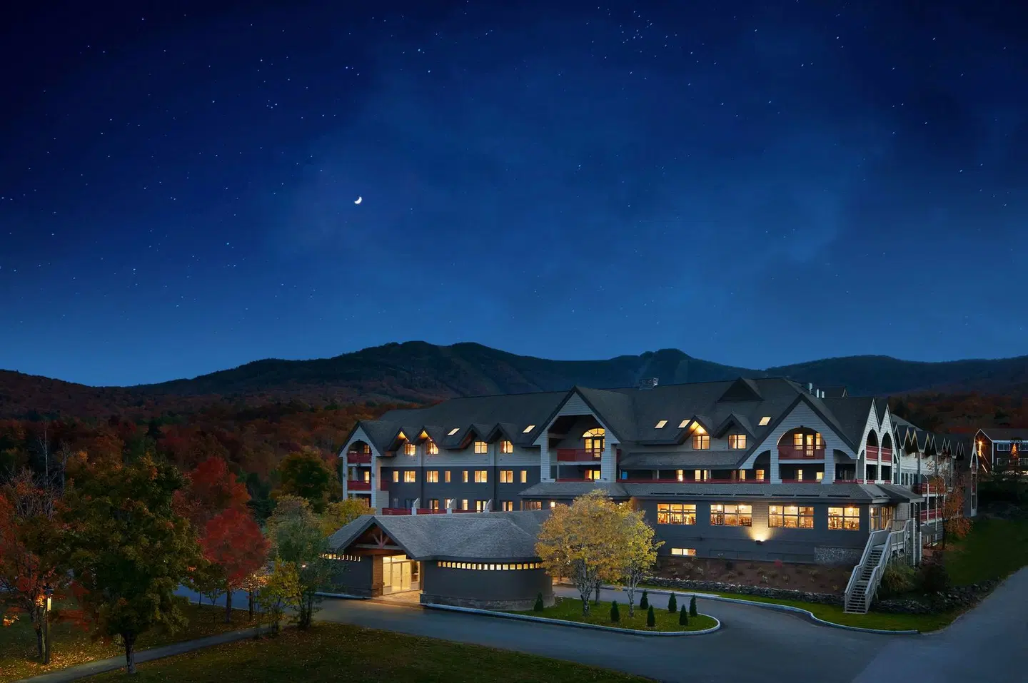 Killington Mountain Lodge, Tapestry Collection by Hilton EXTERIOR