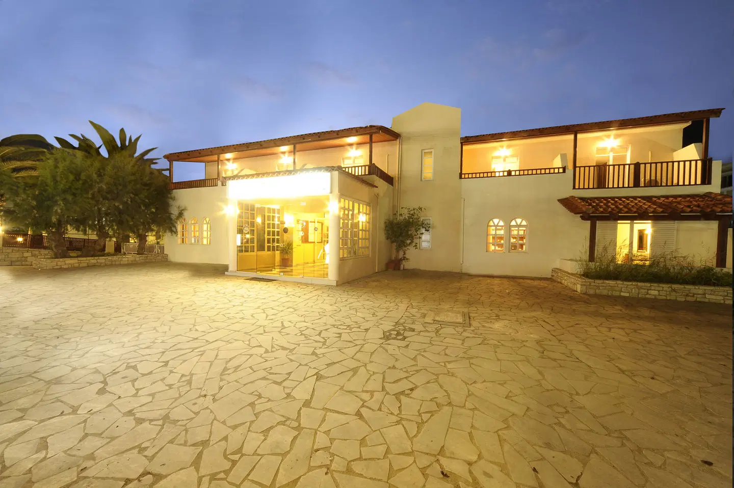 Maravel Land EXTERIOR