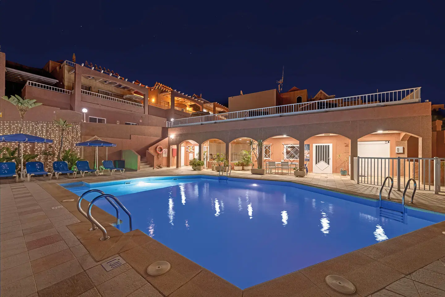 Villas Monte Solana by LIVVO OUTDOOR_POOL