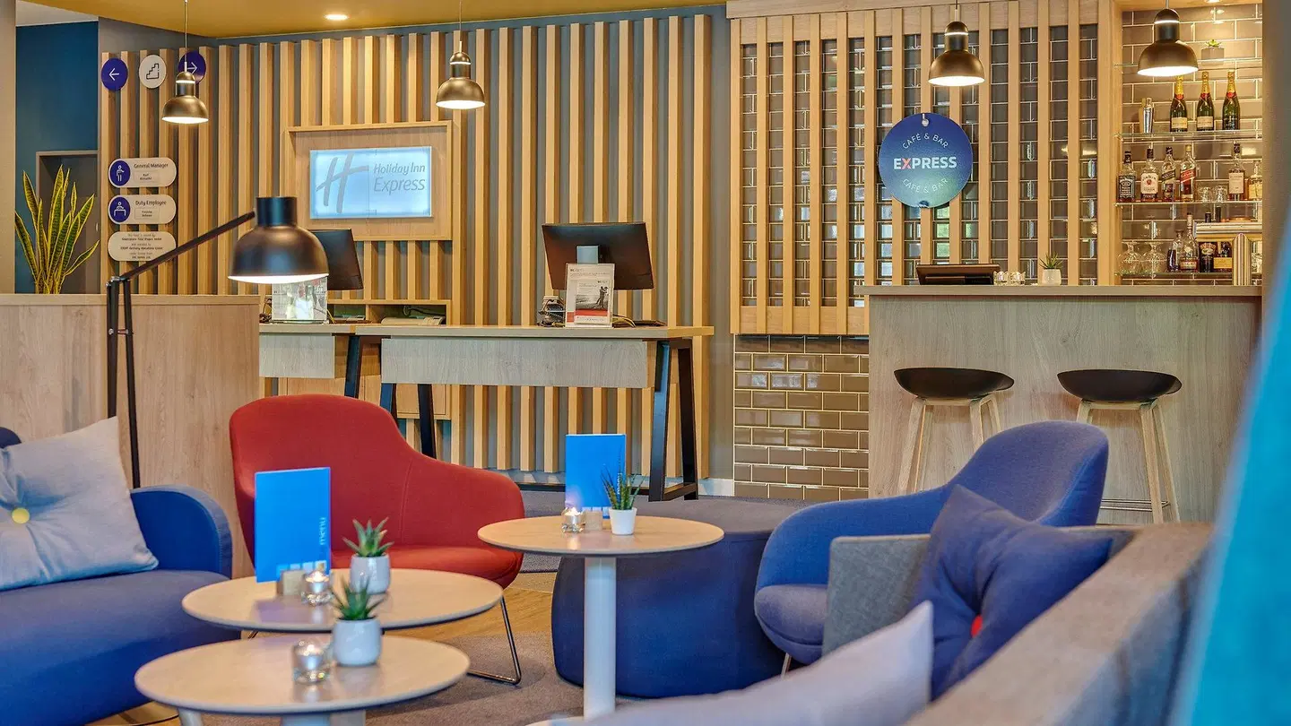 Holiday Inn Express Dortmund LOUNGE_LOBBY