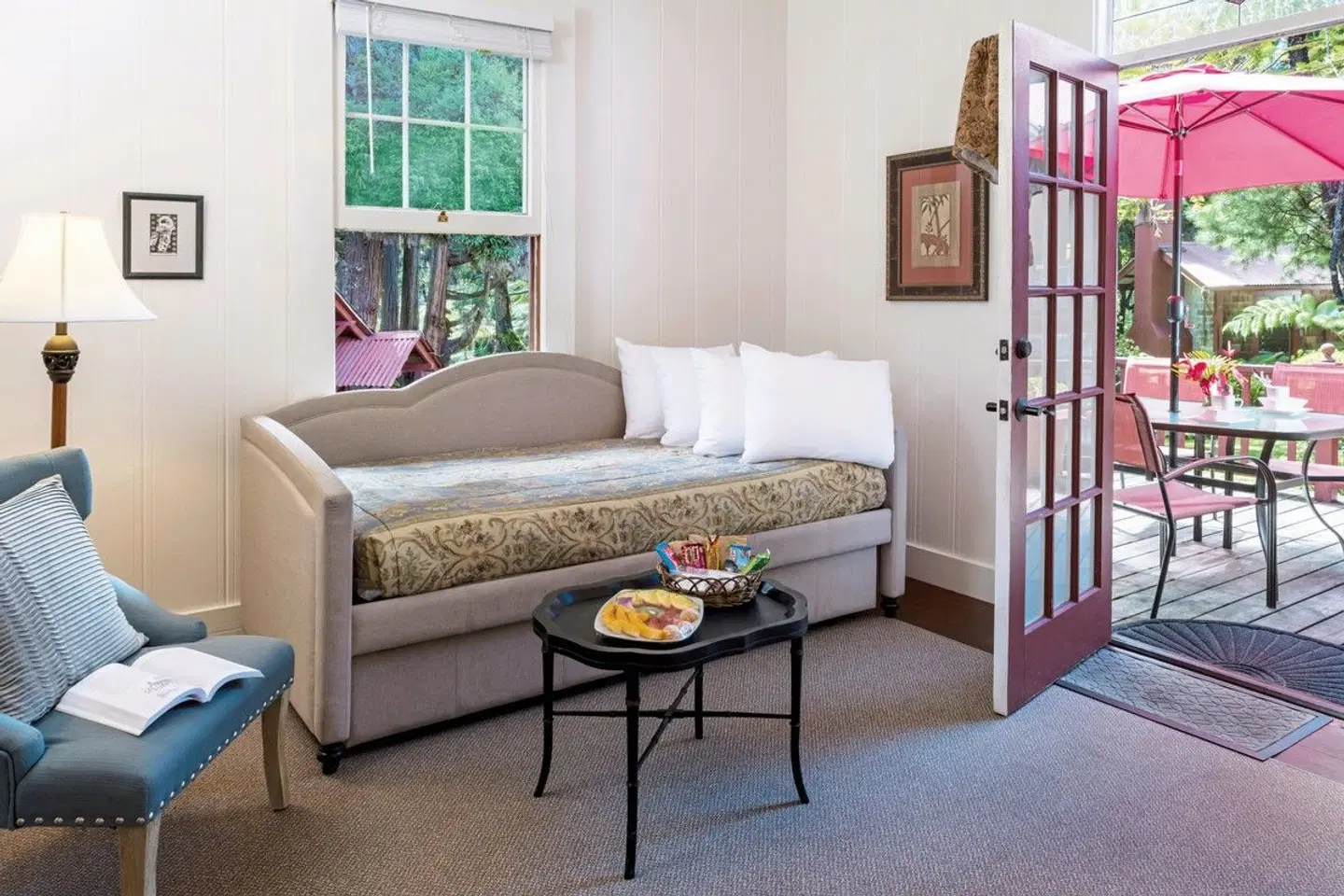 Volcano Village Estates ROOM_EXAMPLE