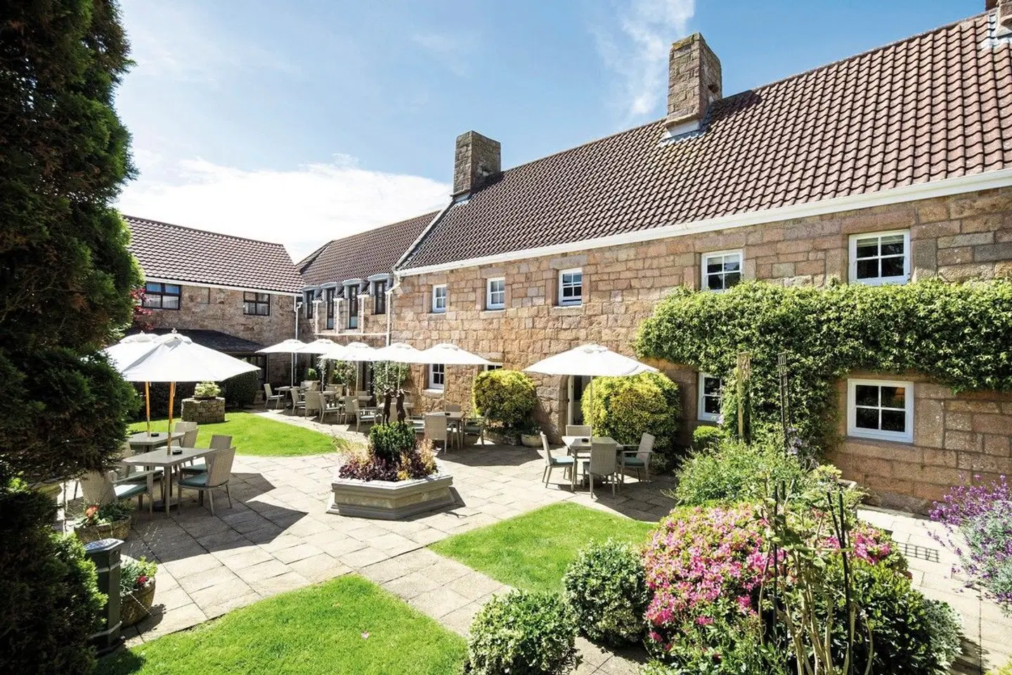 Greenhills Country House Hotel EXTERIOR