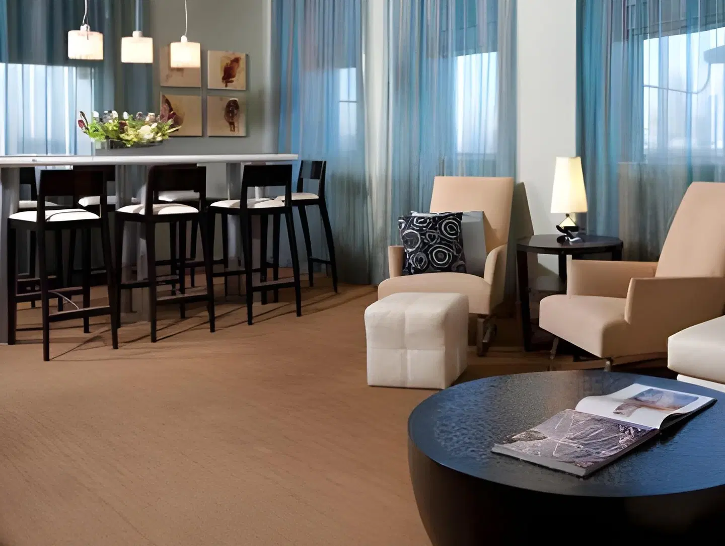 Glenn Hotel, Autograph Collection Bar