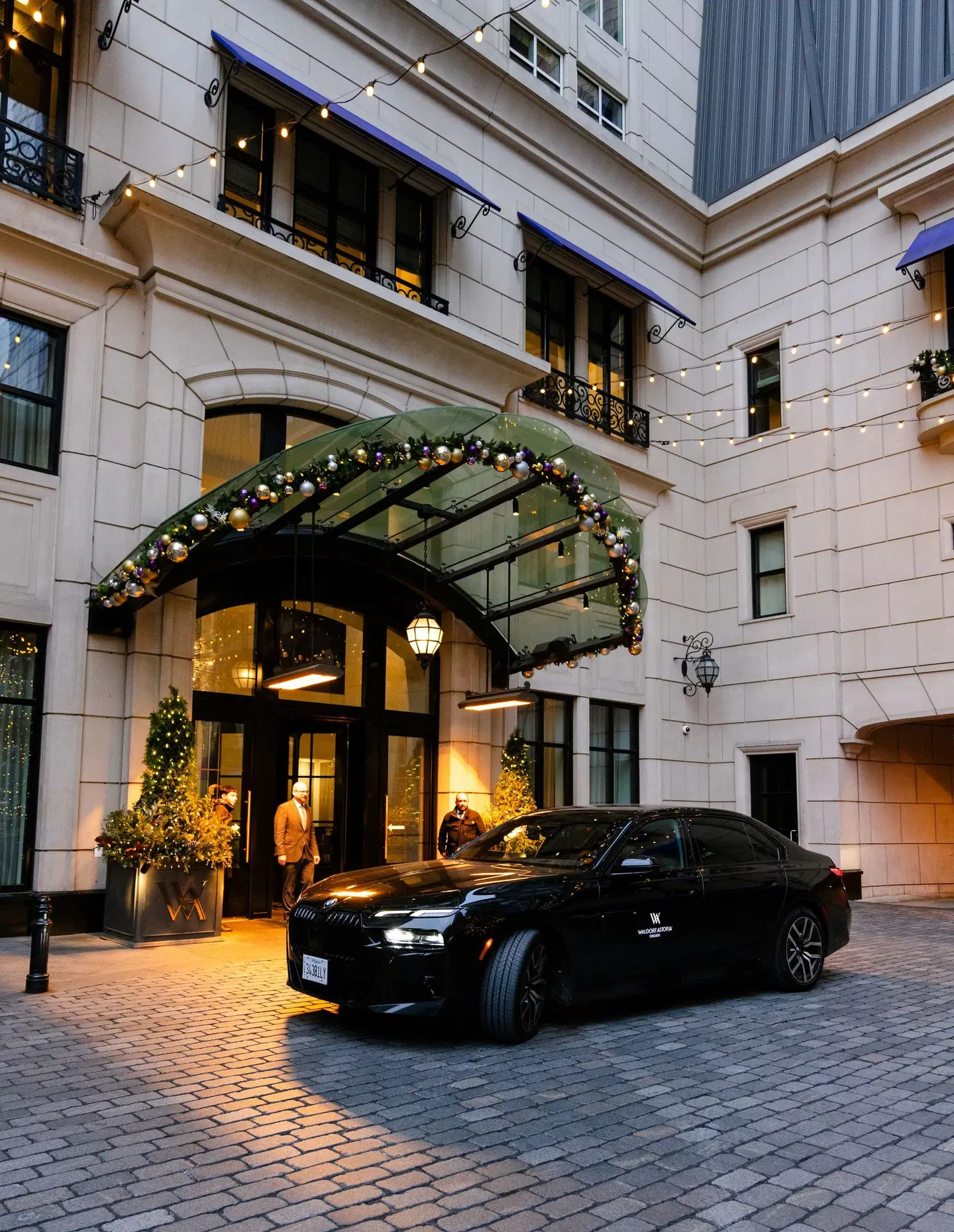 Waldorf Astoria Chicago EXTERIOR