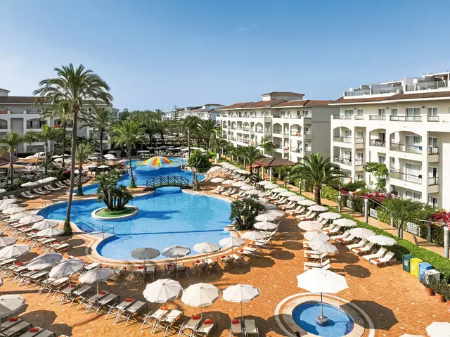 VIVA Blue & Spa OUTDOOR_POOL