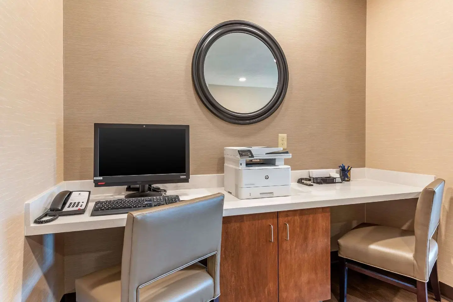 Comfort Inn & Suites near Route 66 Badezimmer