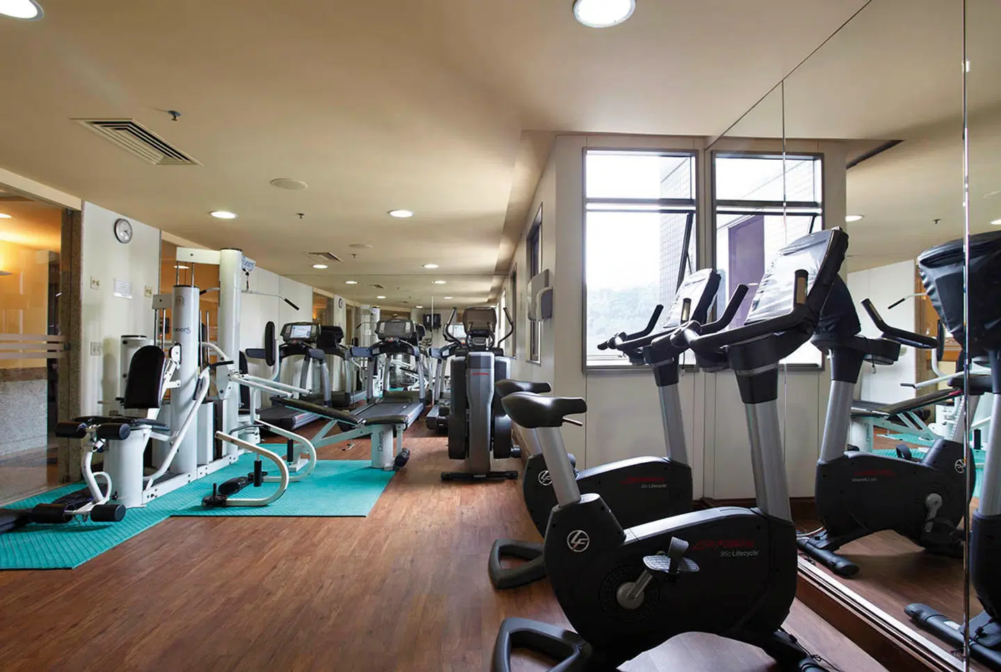 Windsor Plaza SPORTS_AND_LEISURE