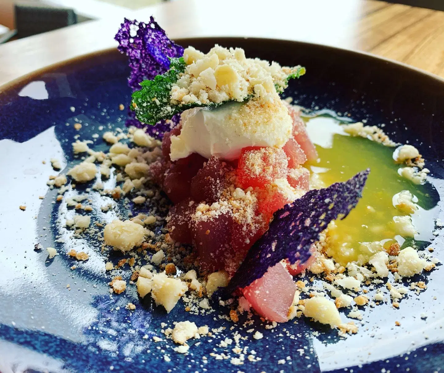 The Rose Chicago, Tapestry Collection By Hilton Tiere