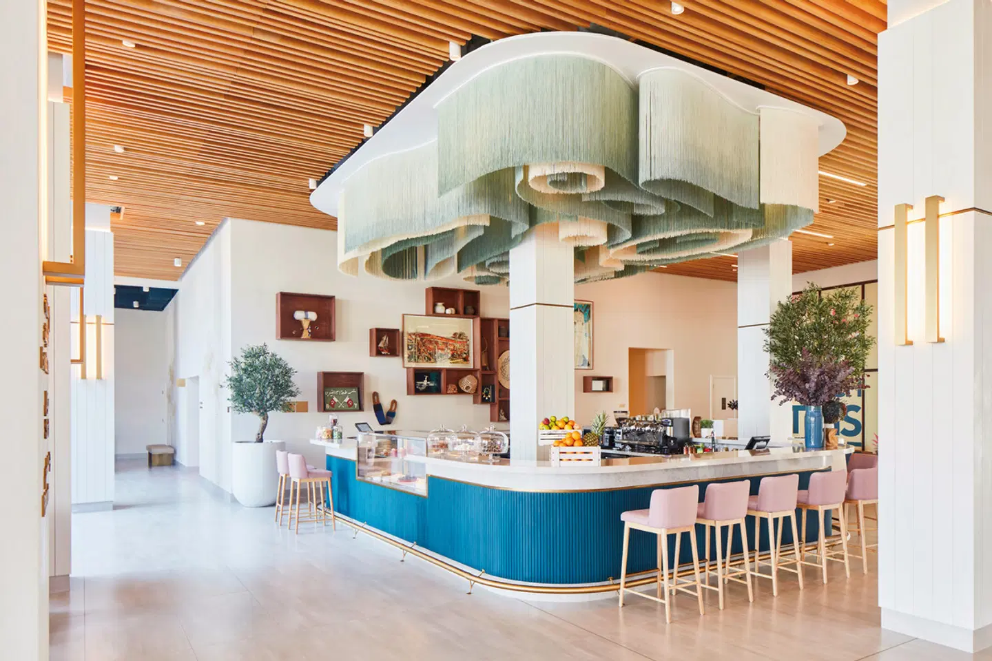 VIDA Beach Resort Umm Al Quwain Bar