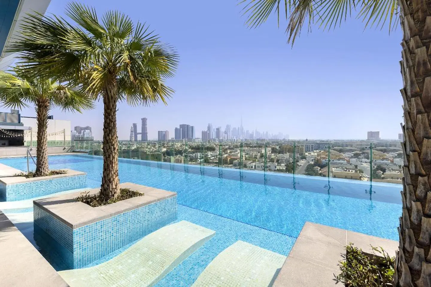 Element Al Mina, Dubai OUTDOOR_POOL