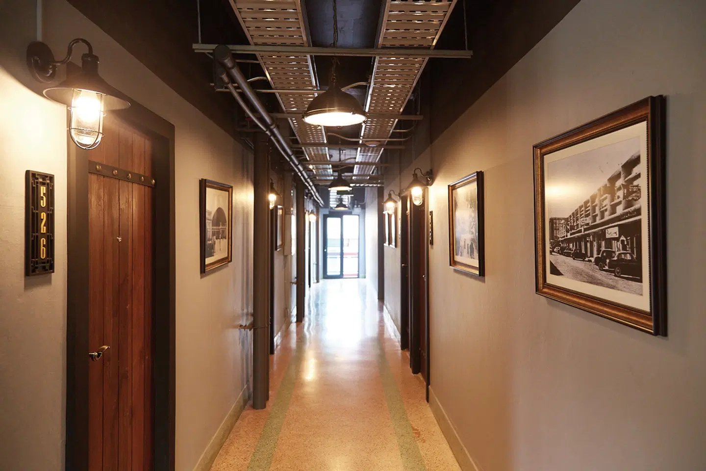 W22 by Burasari LOUNGE_LOBBY