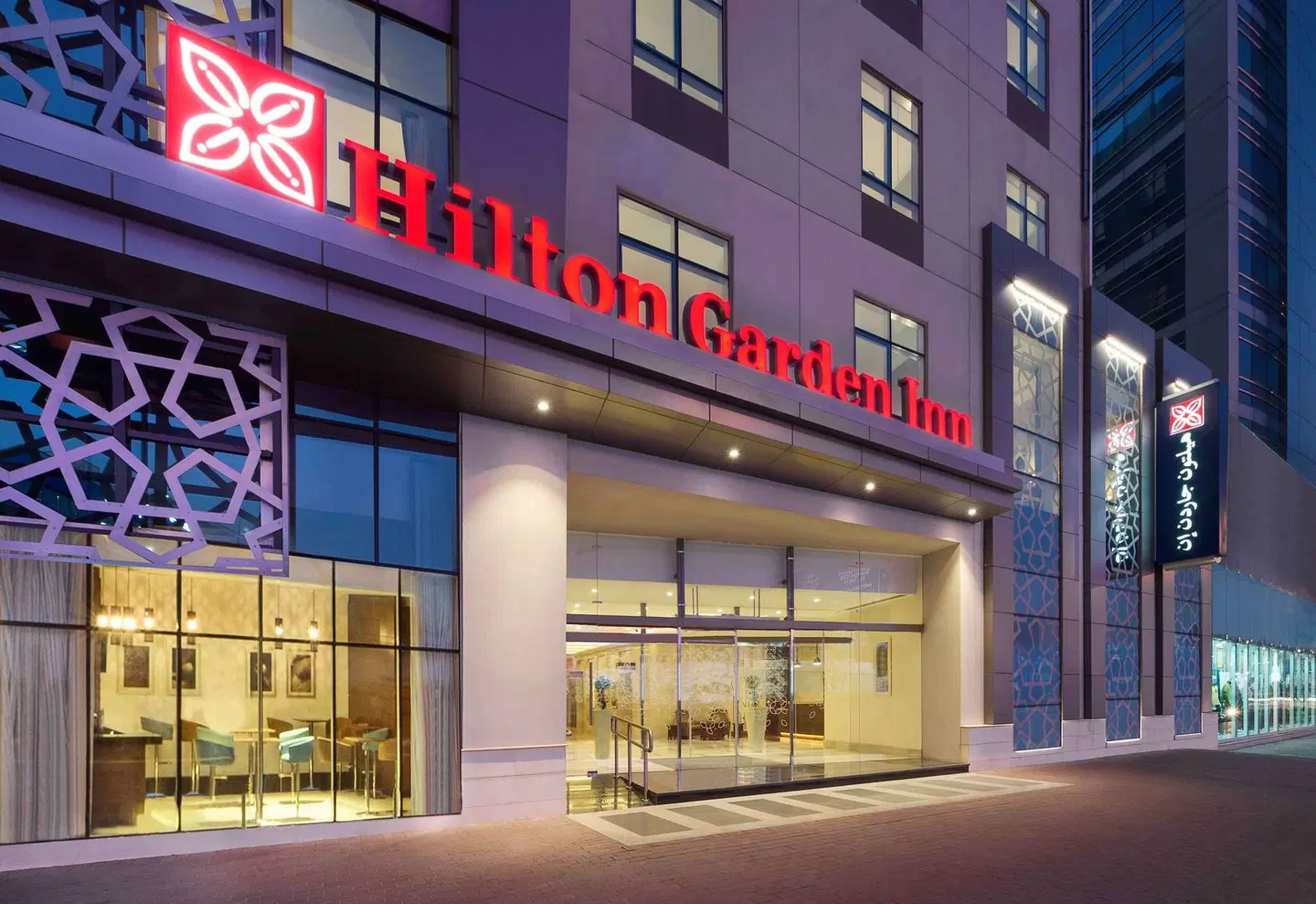 Hilton Garden Inn Dubai Al Muraqabat EXTERIOR