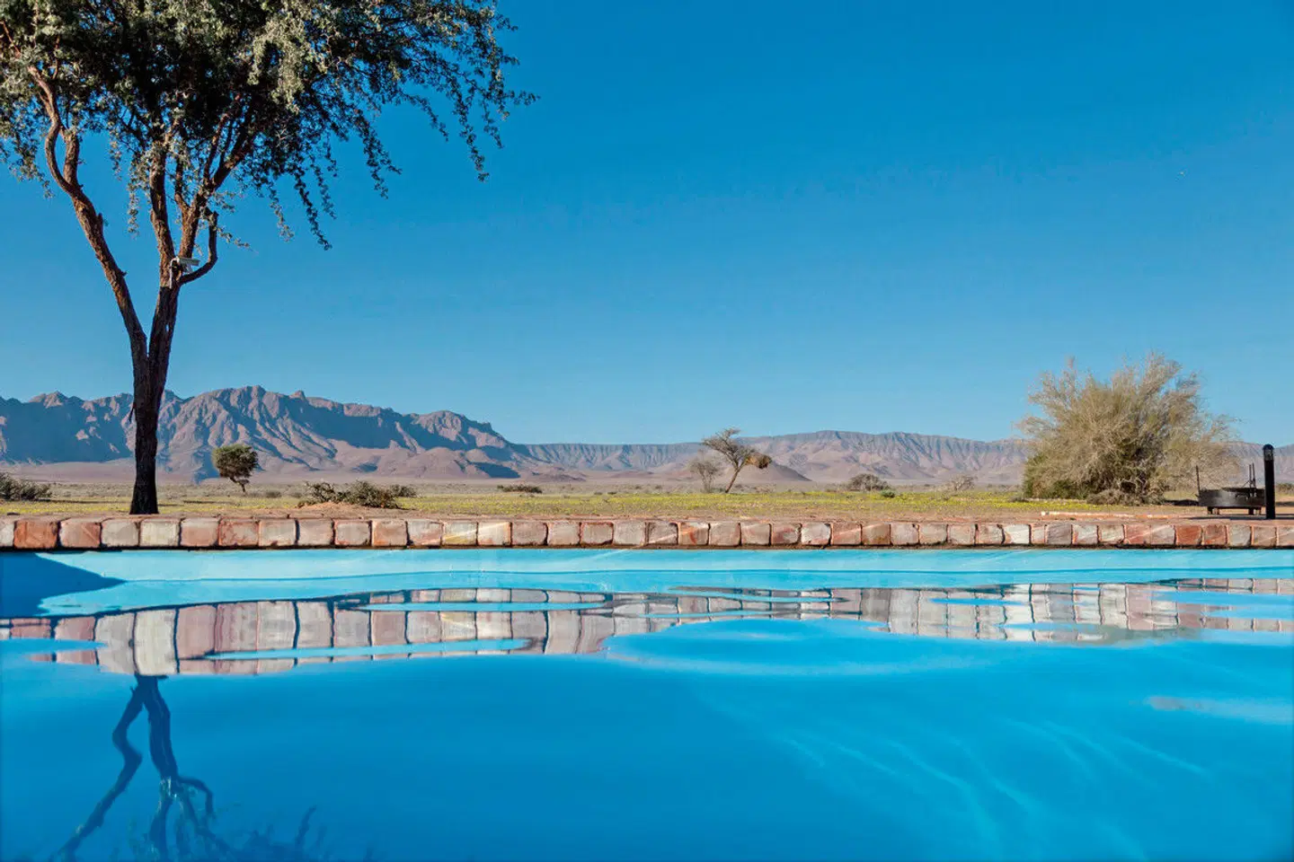 Desert Camp EXTERIOR