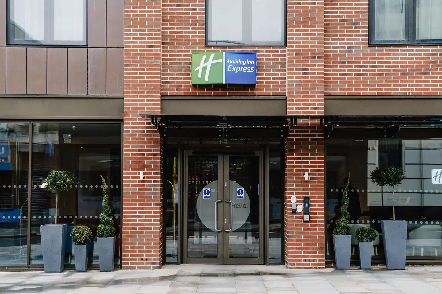 Holiday Inn Express Liverpool Central by IHG EXTERIOR