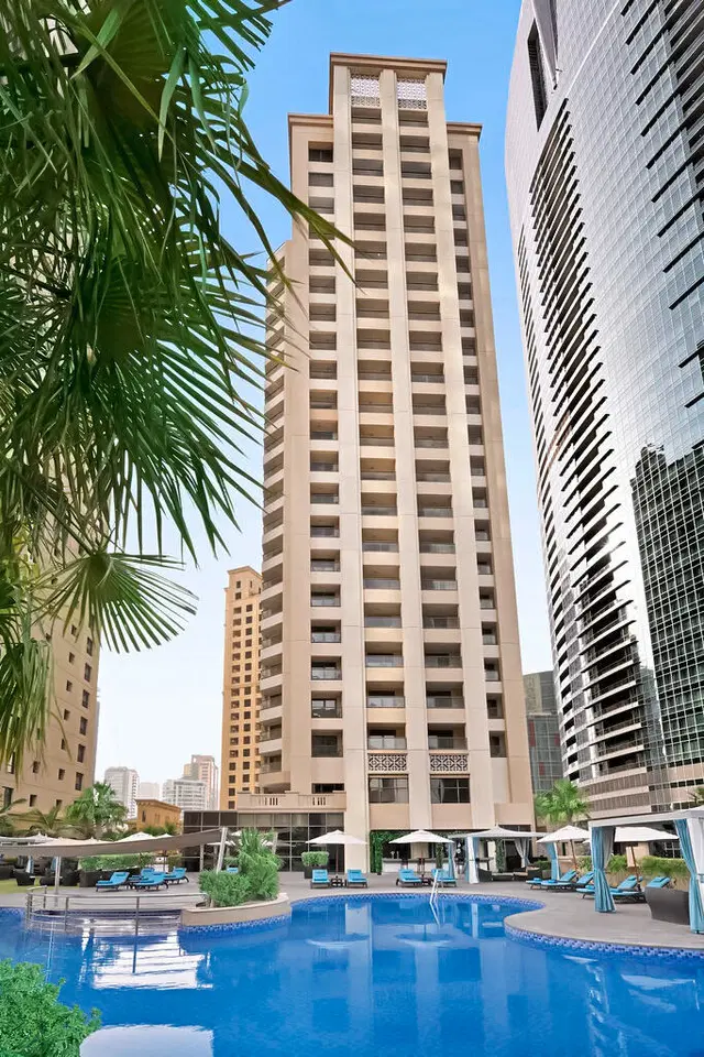 Mövenpick Hotel Jumeirah Beach EXTERIOR