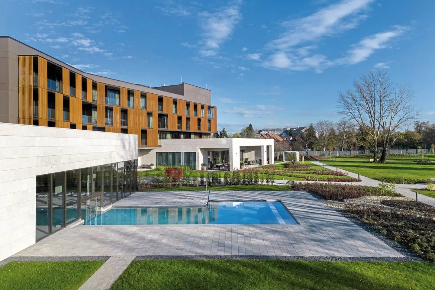 Melea The Health Concept OUTDOOR_POOL